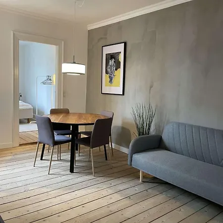 Amazing 2-bedroom By The Lakes コペンハーゲン