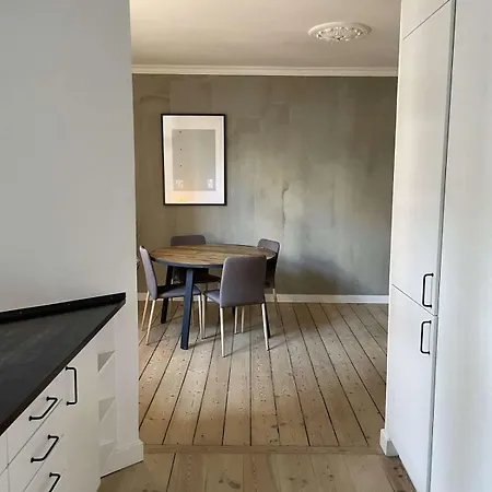 Amazing 2-bedroom By The Lakes * コペンハーゲン