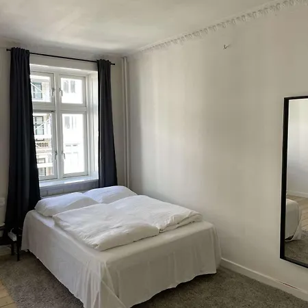 アパート Amazing 2-bedroom By The Lakes *