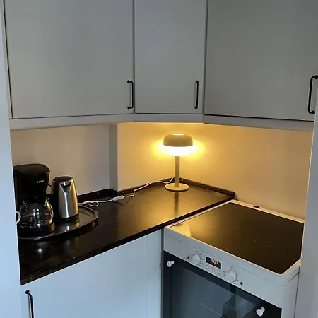 Amazing 2-bedroom By The Lakes